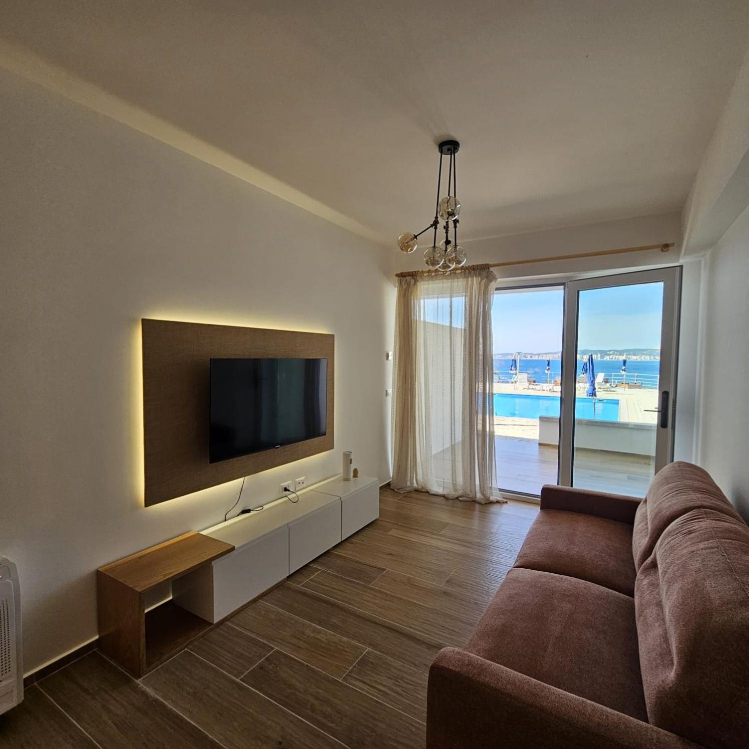 Happy Blue 1 * Vlorë