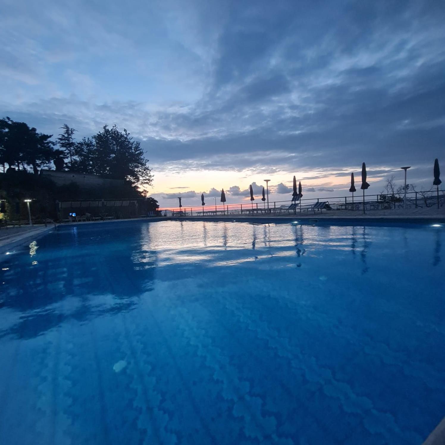 Happy Blue 1 Vlorë